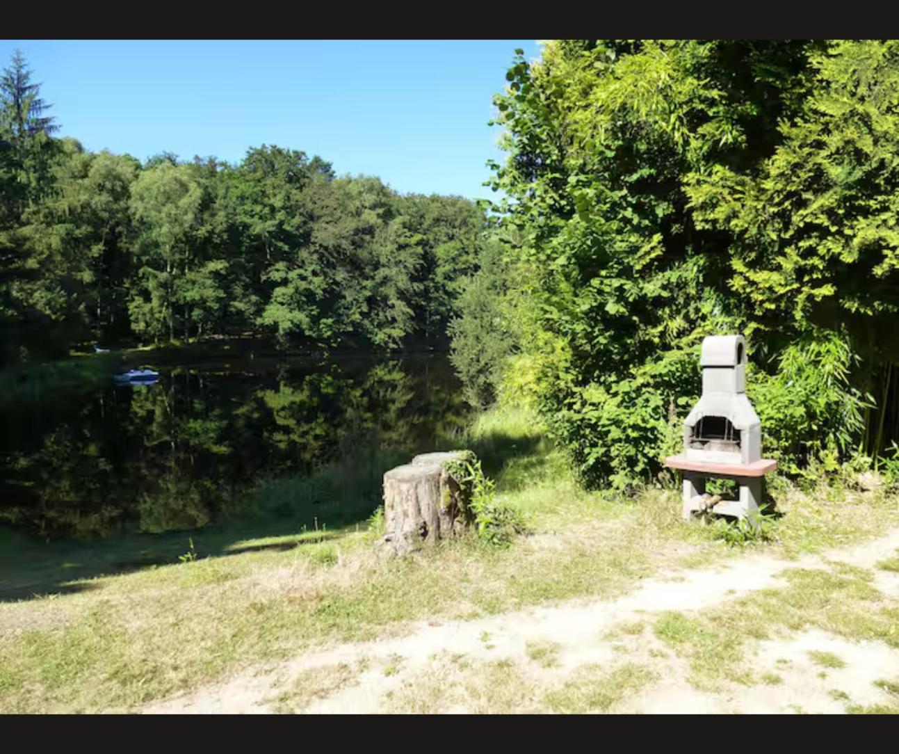 Cabane Limousine Au Bord D'Un Etang Bonnac-la-Côte Exterior foto